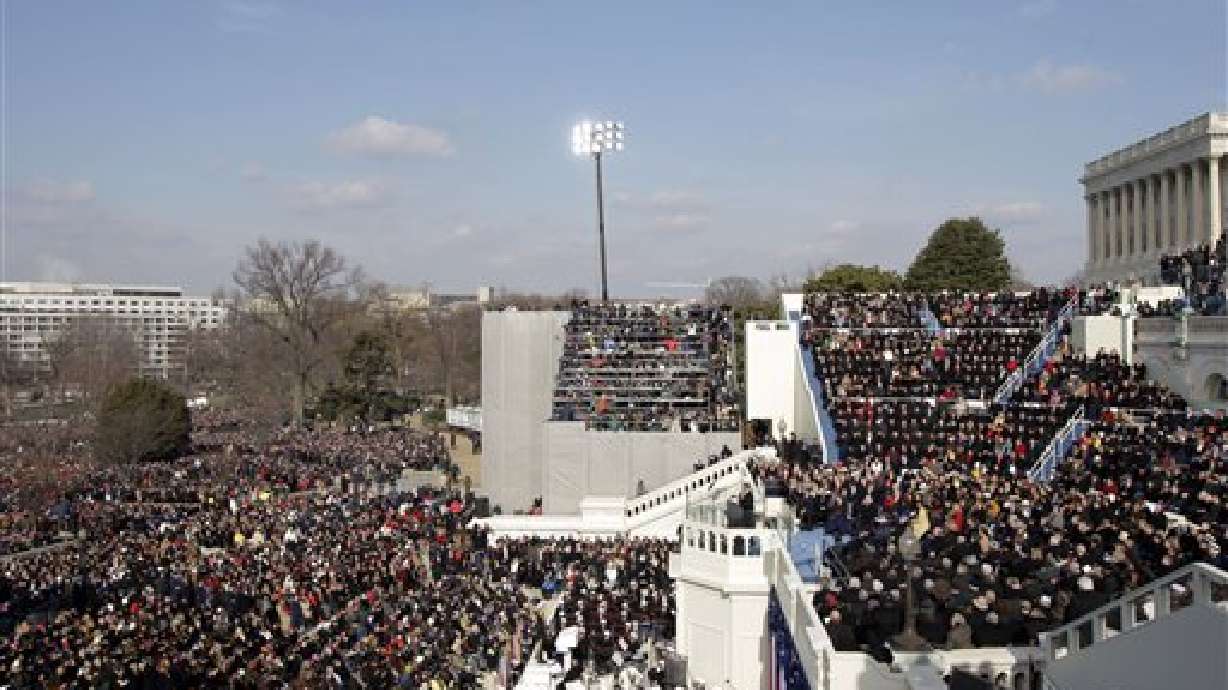 Sen. Bennett looking into seating problems at inauguration