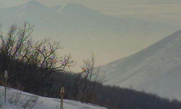 Coaches take students above the smog to practice
