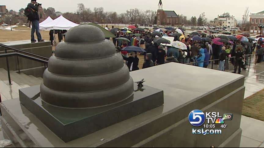 Group rallies in favor of upcoming legislative bills