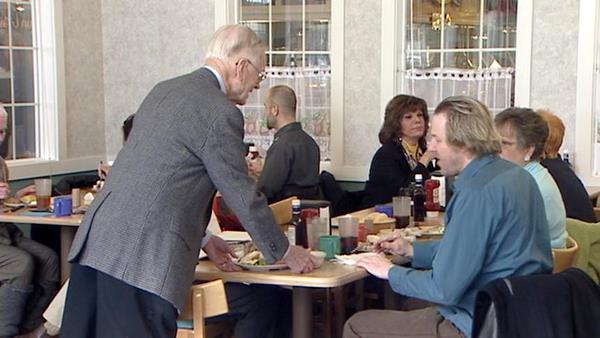 Utah professor celebrates 95th birthday