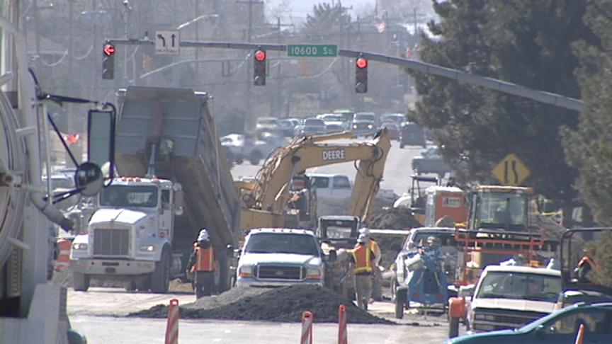 Drivers in Sandy Faced with State Street Gridlock