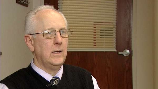 Pilot calm during plane splashdown into Hudson River