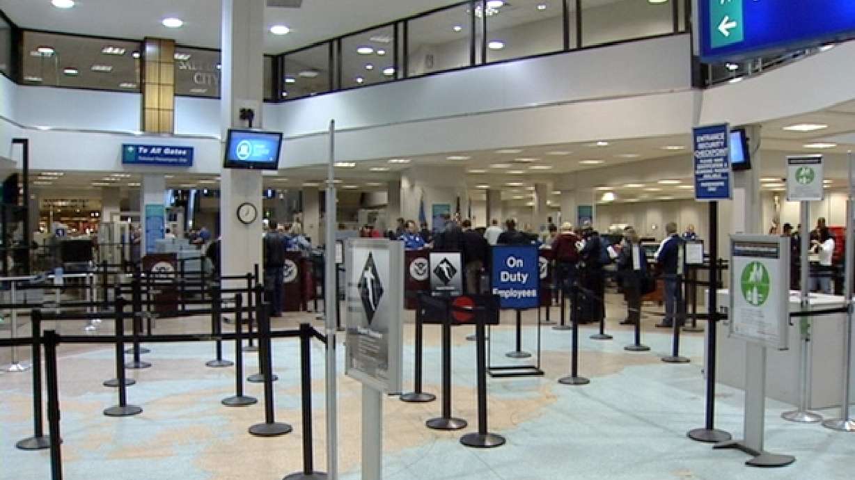 'Rebellious' man tries to get knife on plane at SLC Int'l