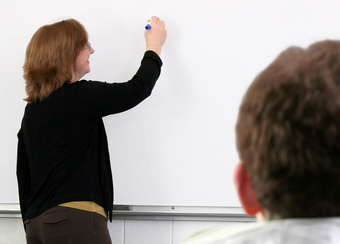 Teacher training needed to close achievement gap, lawmakers say