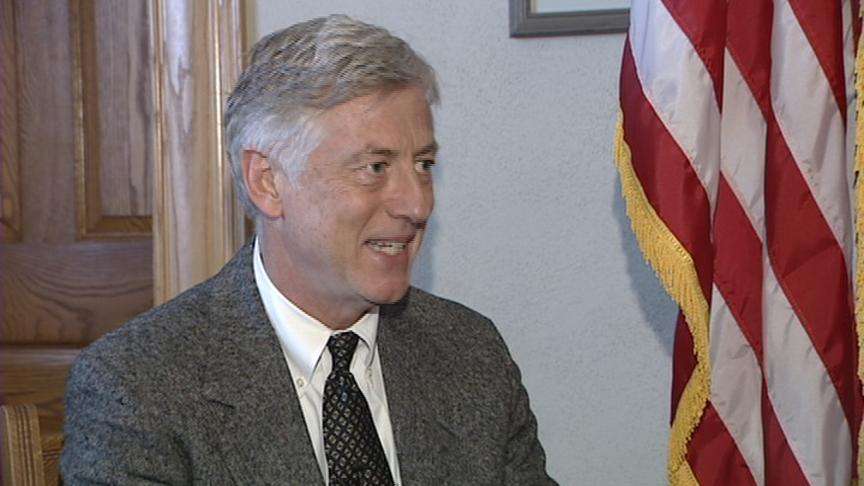 Hannity, Anderson Haggle Over Debate