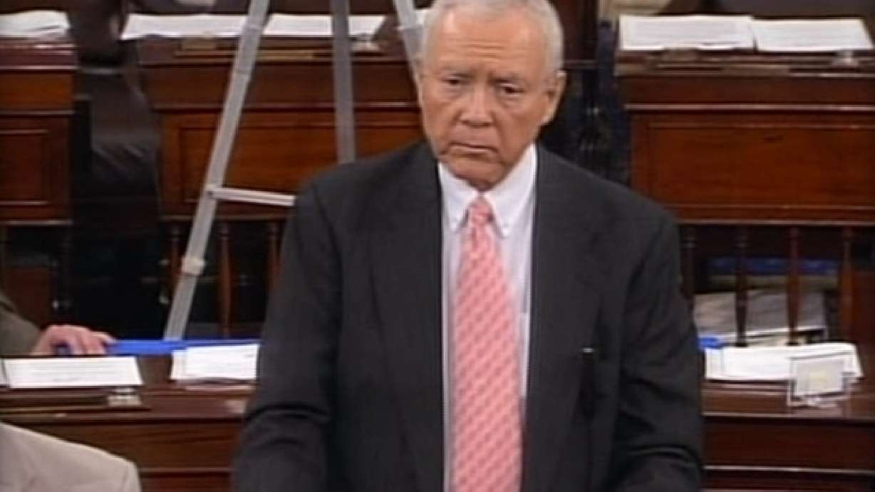 Hatch proposes a Balanced Budget Amendment to Congress