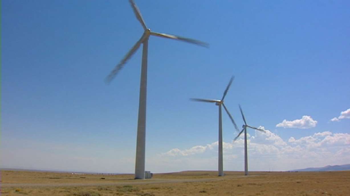 First blades attached at Utah wind farm
