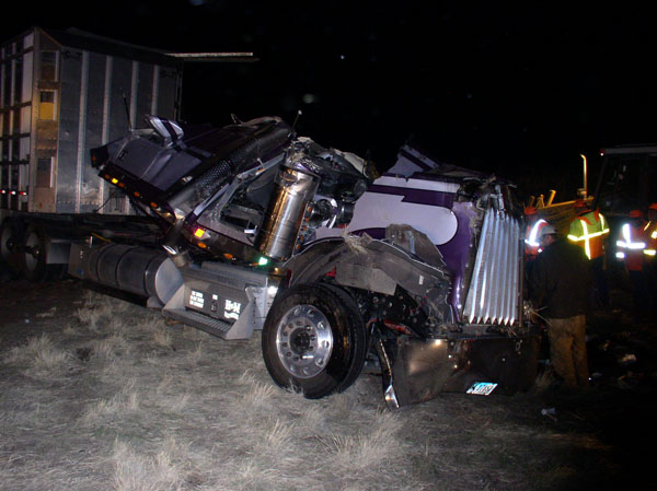 Truck hauling pigs crashes in Beaver County