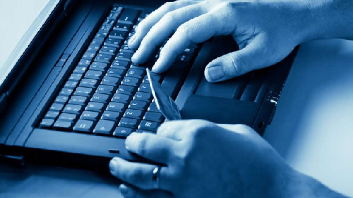 Consumers warned of online scams