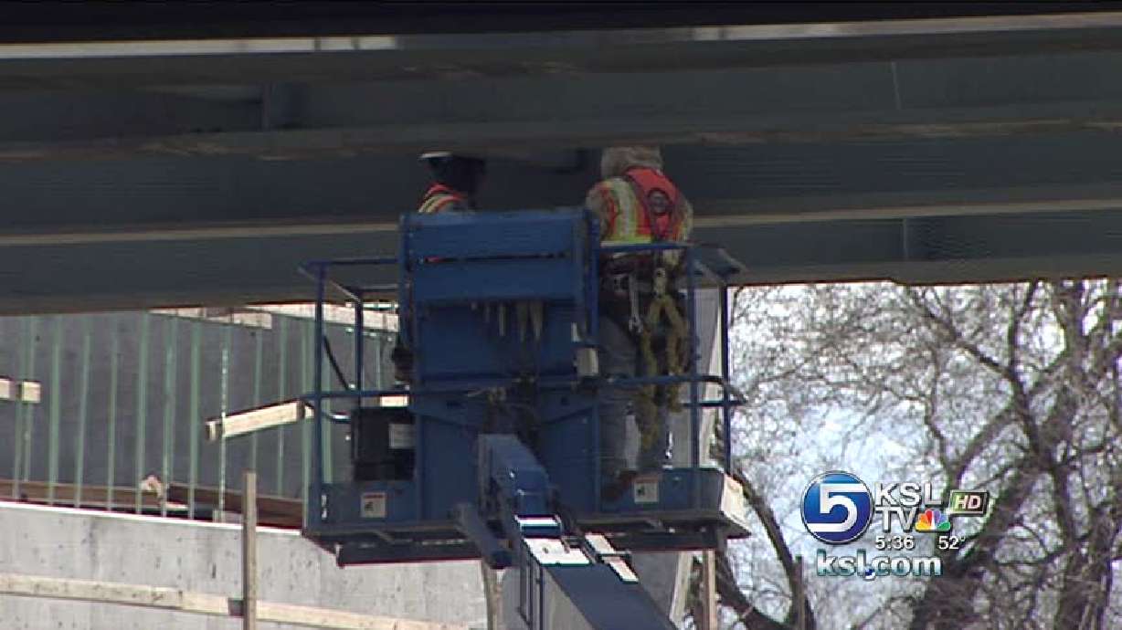 Construction closes 700 East