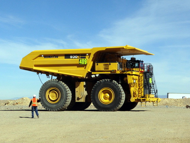 Building Kennecott's monster dump trucks, one piece at a time | KSL.com